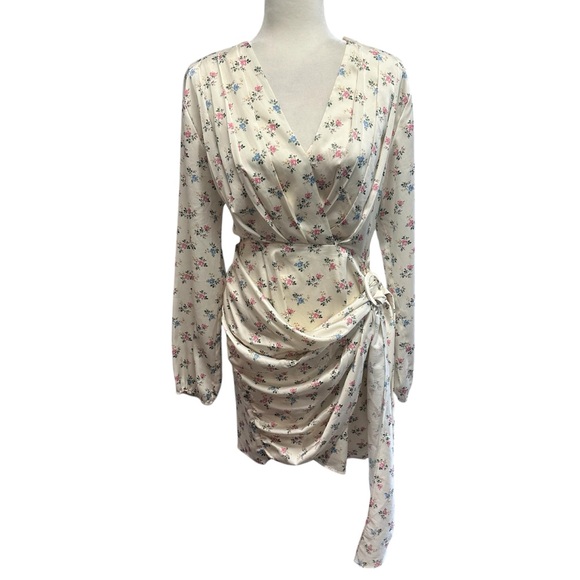 Wayf Faux Wrap Ditsy Floral Mini Dress Coquette Long Sleeve V‎ neck Satin Size M - Picture 1 of 12